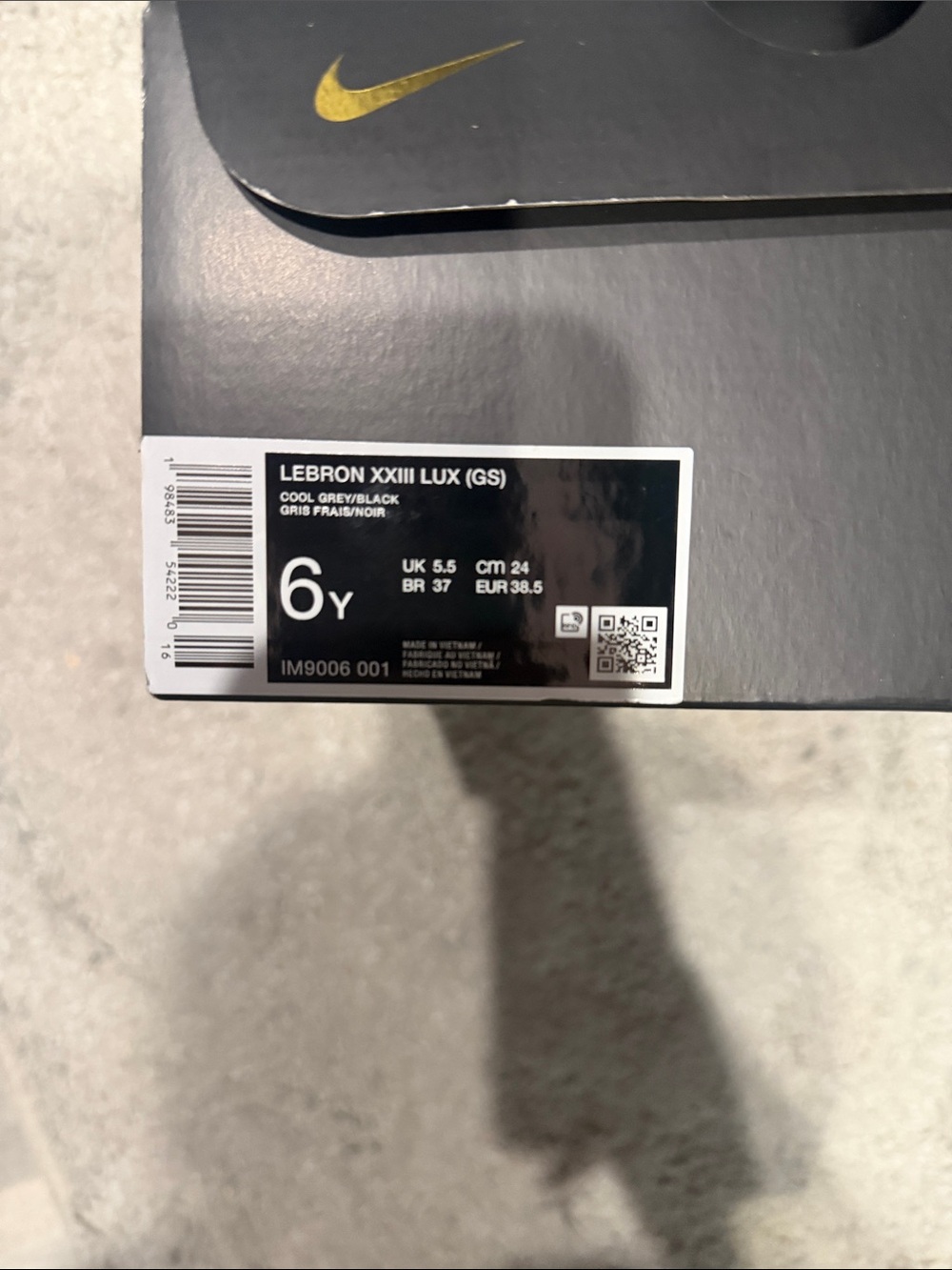 LeBron Nike Gray and Purple Men's/Boys Basketball Shoes - Picture 9 of 10